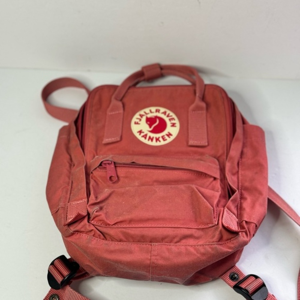 Fjallraven Kanken Small Backpack Pink